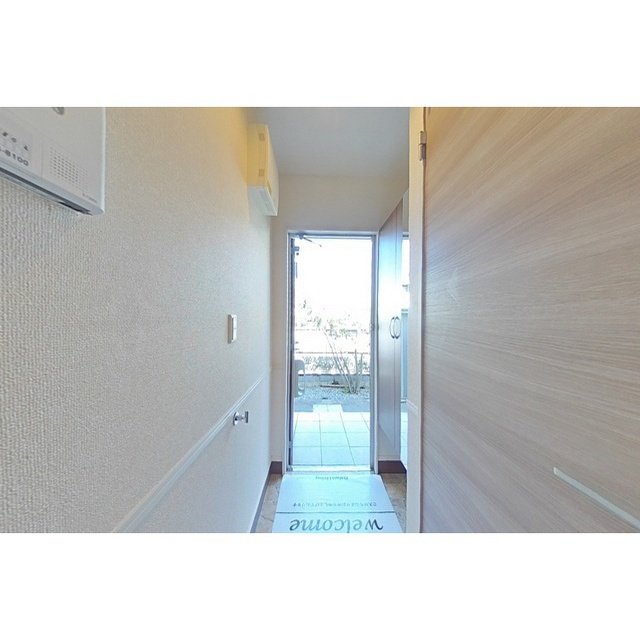 岐阜市川部６丁目のアパートの玄関