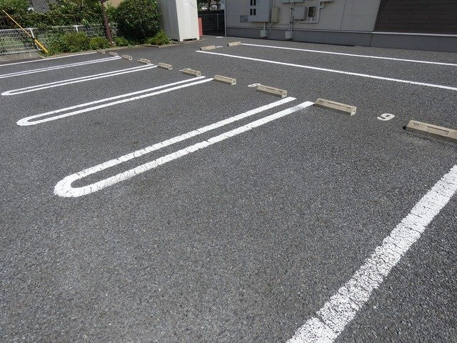 サンフィオーレ　Ｂの駐車場|駐車場があります