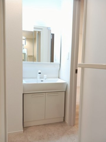 ハピネスシー　Ⅰの洗面所|忙しい朝には欠かせない洗面所です