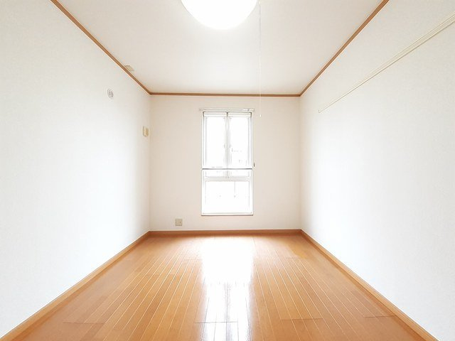 ゼファーⅡの内装|内装は落ち着いています
