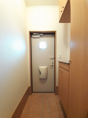 ボヌールカメリアＢの玄関|ゆったりとした玄関です