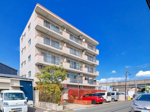 コーポ大倉山の外観|いつでもご案内可能です！
お車でご自宅まで送迎承ります。