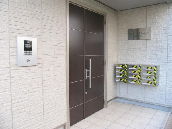 【エントランス】 | グランディール溝口