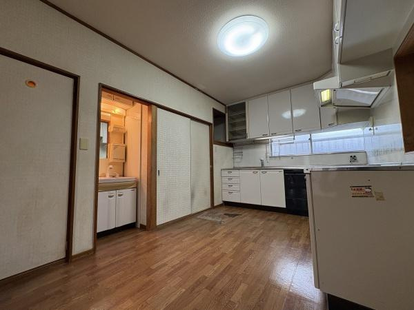 【居間・リビング】 | 大阪市旭区生江3丁目　中古戸建