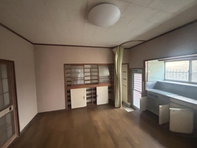 【居間・リビング】 | 美萩野1丁目中古住宅 | 1F和室