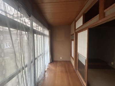 【内装】 | 美萩野1丁目中古住宅 | １階広縁