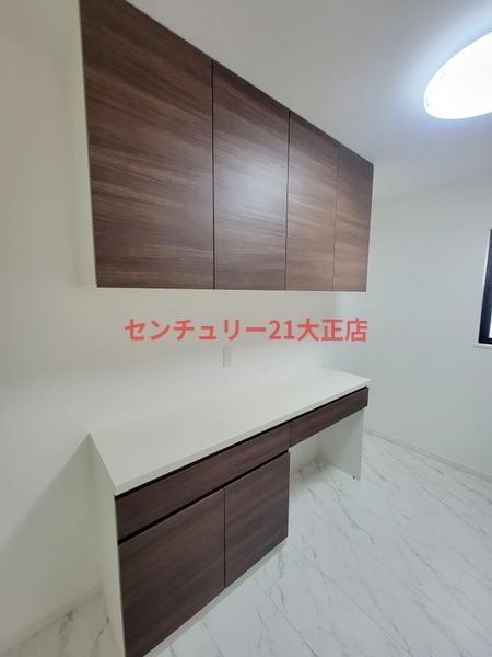 鶴町3丁目　貸家の収納