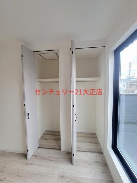 鶴町3丁目　貸家の収納