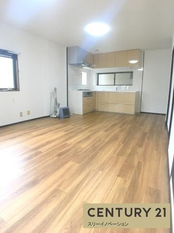 大阪市大正区鶴町１丁目の一戸建ての居間・リビング|★ゆったりリビング★