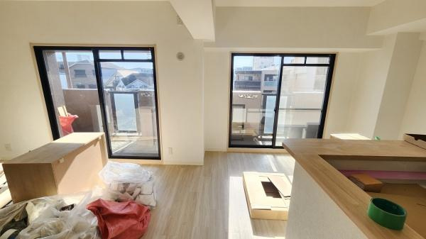 【居間・リビング】 | サンメゾン若江岩田　中古マンション