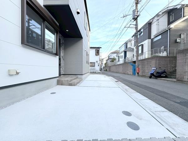 横浜市泉区下和泉２丁目の新築一戸建の駐車場