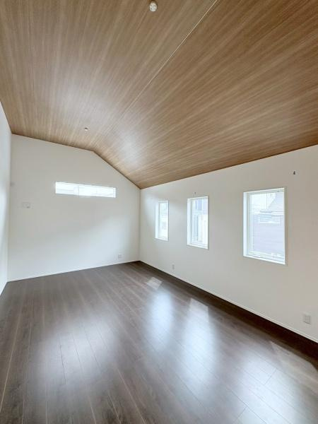 横浜市泉区下和泉２丁目の新築一戸建の居間・リビング