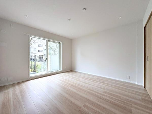 中山パーク・ホームズの洋室