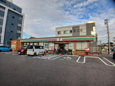 【周辺】 | フラワー・ヤス | セブンイレブン　花津留店まで280m