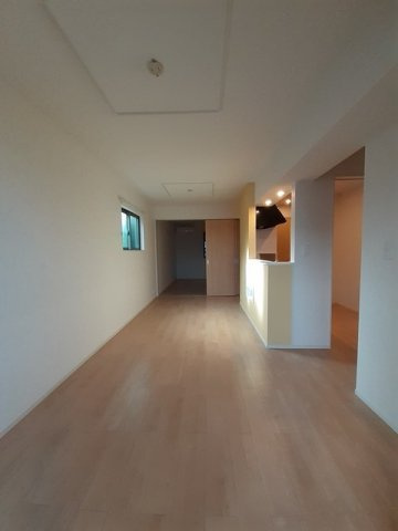 グリーン　リーブスⅡの居間・リビング