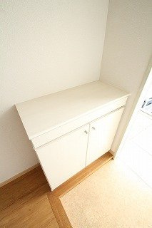 メゾンエスポワールＢの玄関