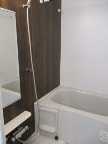 セント・ヴィラージュⅡの浴室