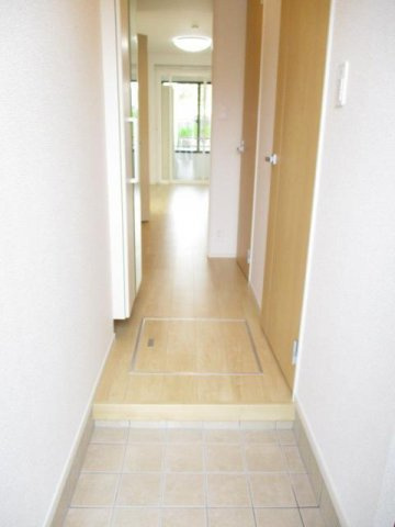 セント・ヴィラージュⅡの玄関