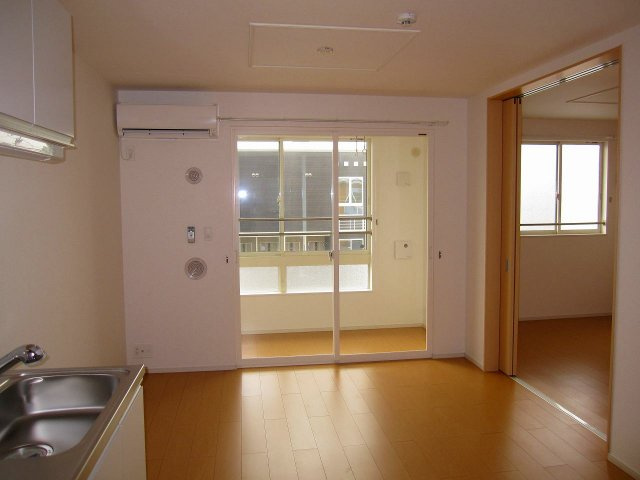 フォレストウェルⅠの居間・リビング