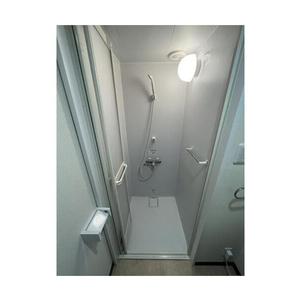 ユービ11の浴室