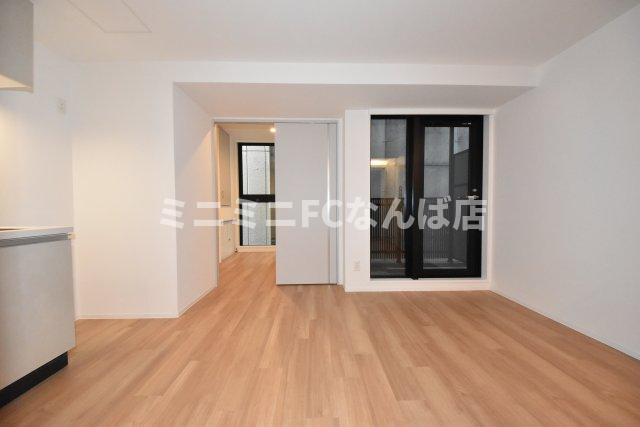 ALZA北浜の居間・リビング