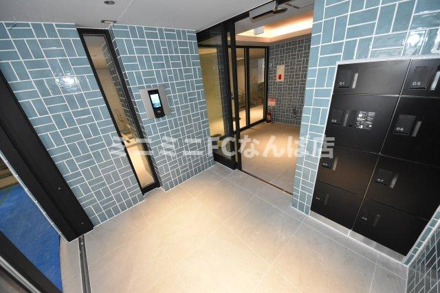 ALZA北浜のエントランス