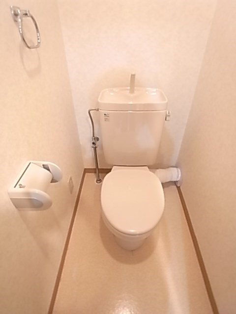 尼崎ヒルズのトイレ|清潔感のあるトイレです