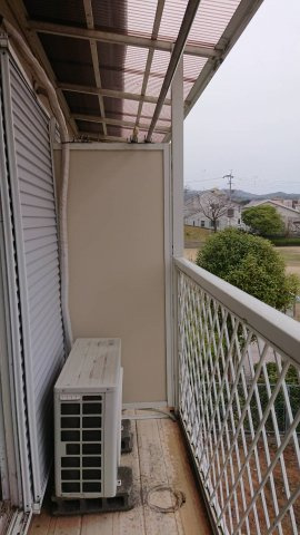 久留米市上津町のハイツのバルコニー|お洗濯にも便利なバルコニー付き