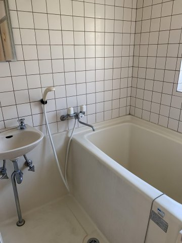 久留米市上津町のハイツの浴室|お風呂です