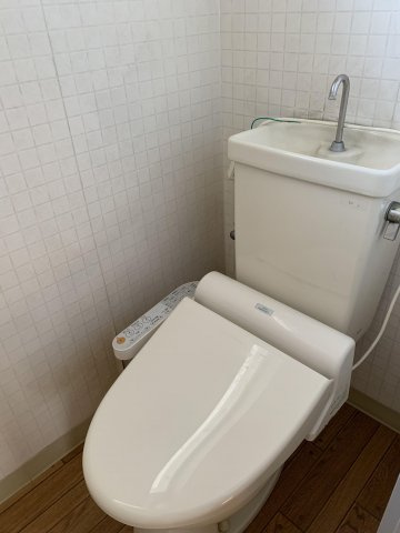 久留米市上津町のハイツのトイレ|ゆったりとした空間のトイレです