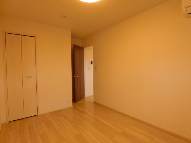 アズールの洋室