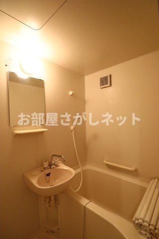 アリス広尾の浴室