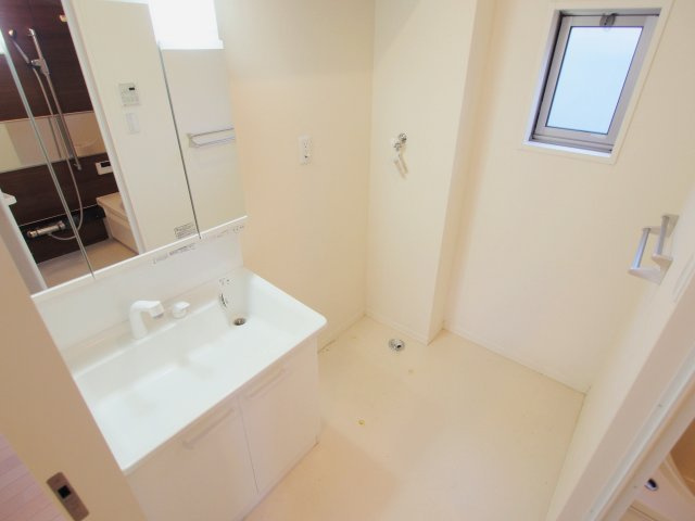 リヴェールの洗面所