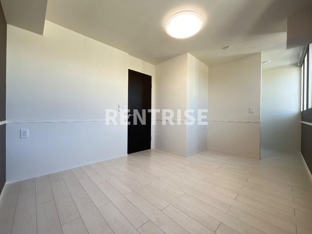 Ｆｏｒｔｕｃａｓａ (フォルツカーサ)の洋室|洋室