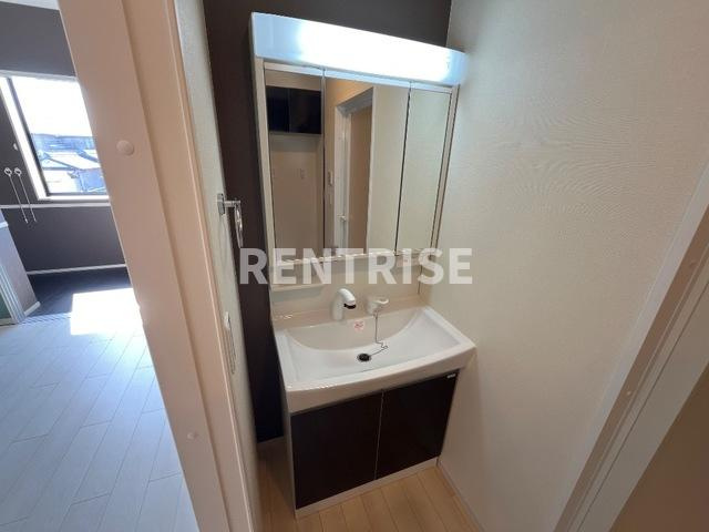 Ｆｏｒｔｕｃａｓａ (フォルツカーサ)の独立洗面台|洗髪洗面化粧台