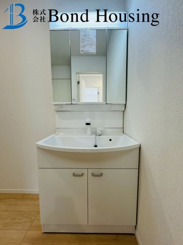 ZEH水準取得物件　魚住町西岡第9　新築限定1棟の玄関