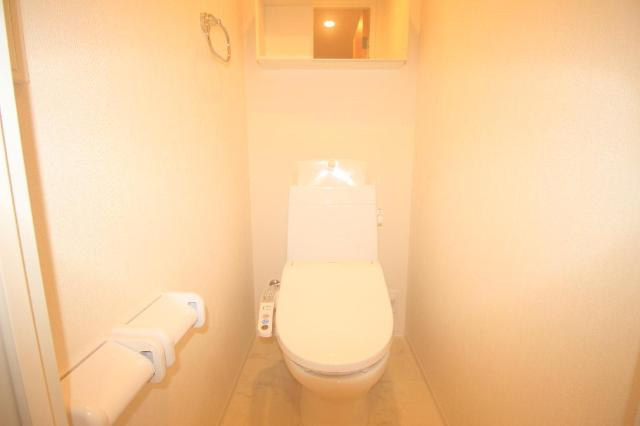 メゾン・ボヌール　大泉学園のトイレ|シャワー付トイレ