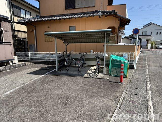 バラージュの駐車場