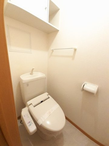 プラシード五番館のトイレ|清潔感のあるトイレです