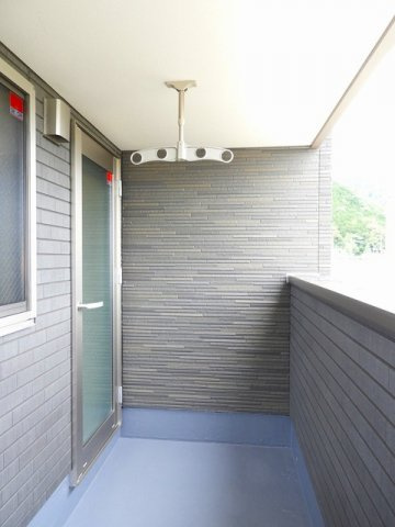 可部南１丁目戸建住宅Ｃのバルコニー|開放的で明るい空間を演出してくれるバルコニーです