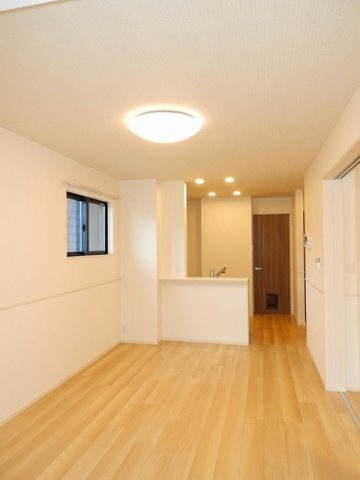 サン　ウォーム　Ⅳの居間・リビング|ゆったり過ごせるリビングです