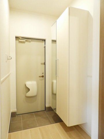 サン　ウォーム　Ⅳの玄関|毎日通る玄関はこちらです