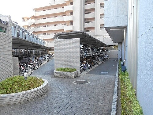 アーバングランディア庚午のその他|駐輪場　※2020年4月撮影