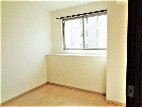 ライオンズタワー平和大通りシティマークスのその他|洋室（約5.4畳）　※2023年4月撮影