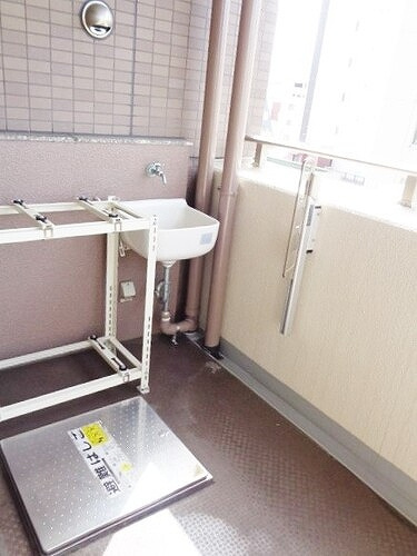 ライオンズタワー平和大通りシティマークスのバルコニー|西向きバルコニー・スロップシンク　※2023年4月撮影