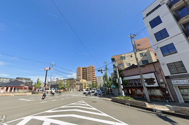 京都駅徒歩9分　ロードサイド×角地の店舗の外観