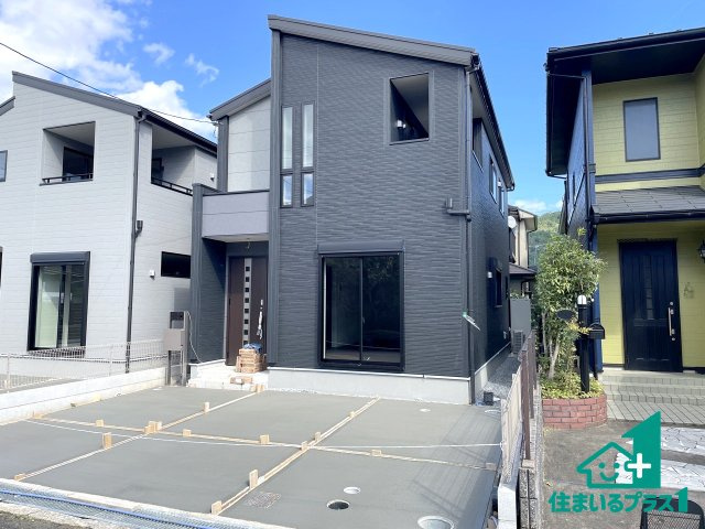 ★亀岡市曽我部町南条宮田筋　第2期　新築一戸建ての外観|お客様に長く安心して住んでいだだける事にこだわった家づくり！住んでからのアフターサービスにもしっかりと取り組んでいます！