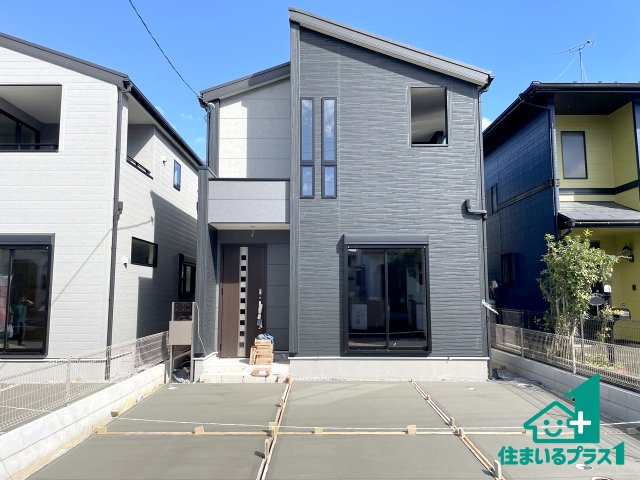 ★亀岡市曽我部町南条宮田筋　第2期　新築一戸建ての外観|安心の10年保証！外観を美しく保ち、雨水で汚れを落とします！気になることがありましたら、お気軽にお問い合わせください！
