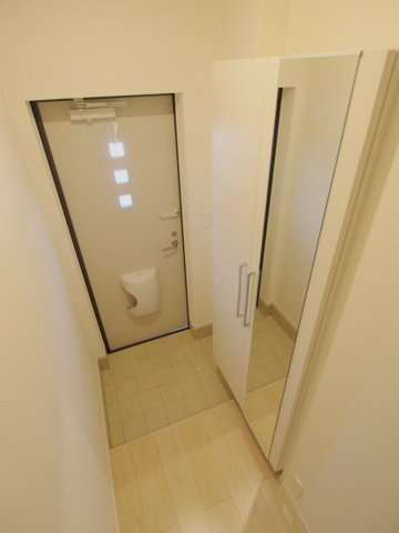 ブリーズ鴻の玄関