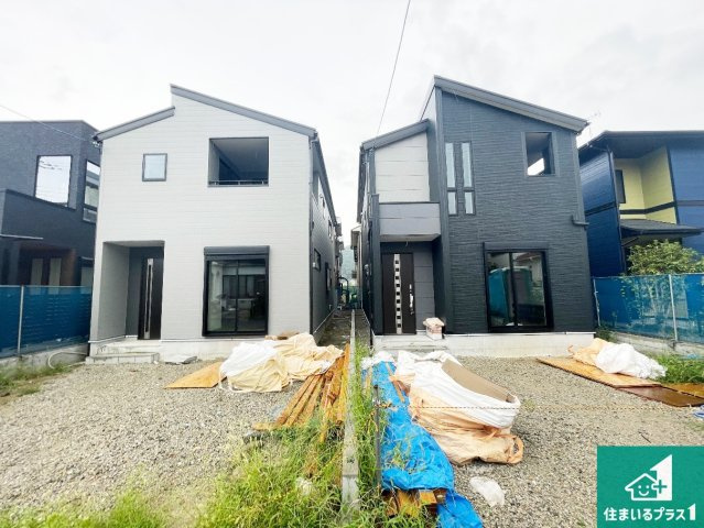 亀岡市曽我部町南条宮田筋　第2期　新築一戸建ての外観|流行に左右されないシンプルな外観！